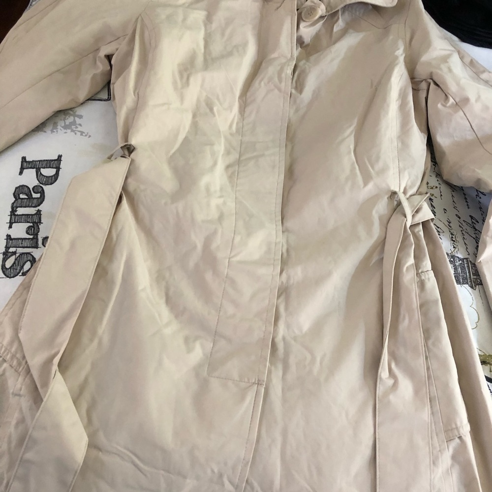Rain coat medium